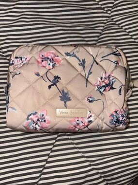 Vera Bradley Strawflower Cosmetic Bag in Performance Twill